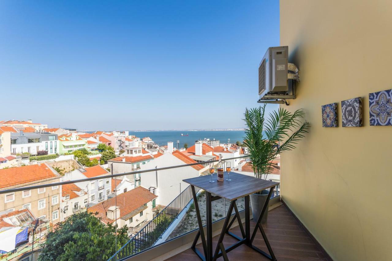Alfama Lounge Three-Bedroom Apartment W/ River View And Parking - By Lu Holidays Lisboa Eksteriør billede