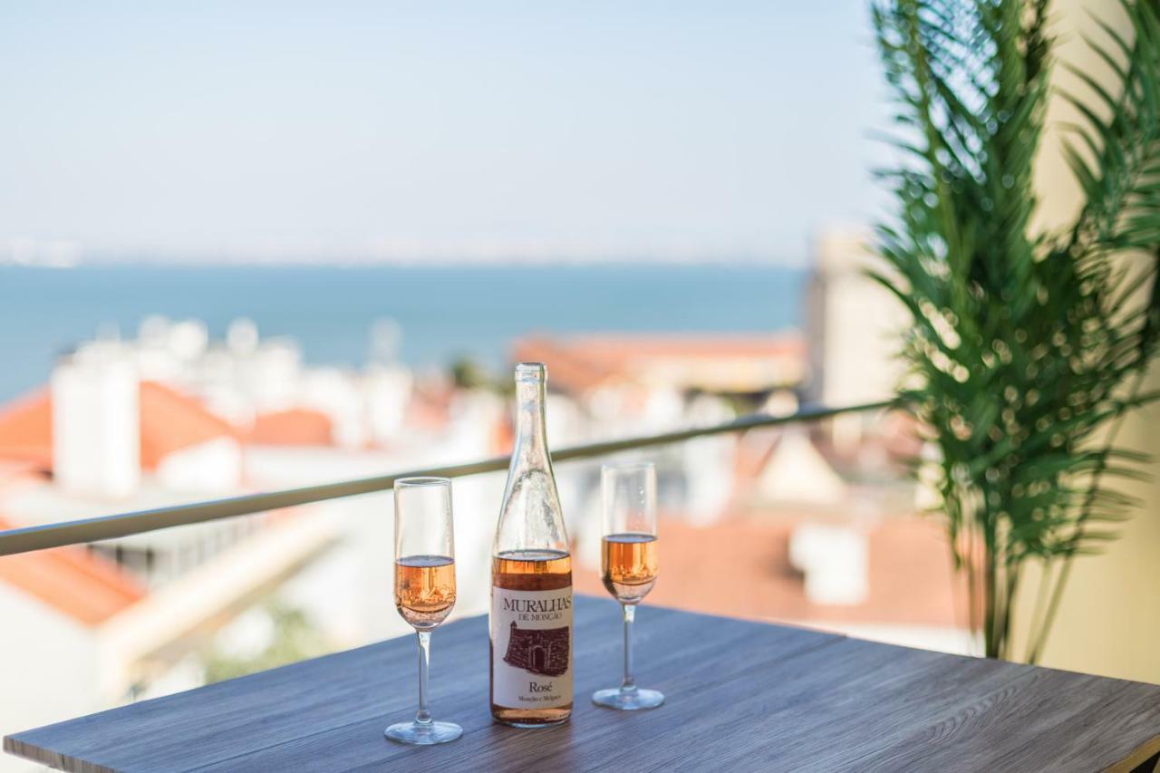 Alfama Lounge Three-Bedroom Apartment W/ River View And Parking - By Lu Holidays Lisboa Eksteriør billede